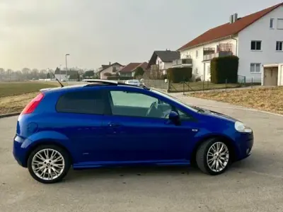 Gebraucht Fiat Grande Punto Sport 120 PS (88 kW) 2009 Blau Kleinwagen