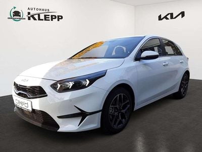 (wd) casa white s Neu 2025 Kia Ceed Spirit Kleinwagen | 27.480 € (Fairer Preis)