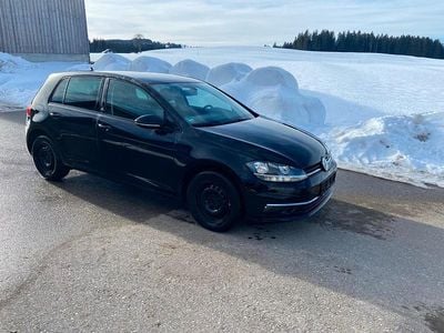 Schwarz Gebraucht 2018 VW Golf Sound Limousine | 12.900 € (Fairer Preis)