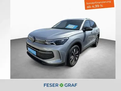 Gebraucht VW Tiguan Life 150 PS (110 kW) 2025 Oyster silver metallic SUV