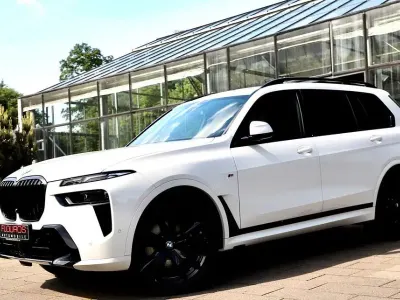 Gebraucht BMW X7 M Sport 352 PS (258 kW) 2025 Weiß SUV