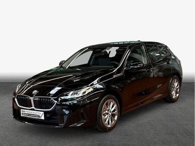 Neu BMW 116 Basis 122 PS (89 kW) 2025 Schwarz (schwarz uni) Kleinwagen