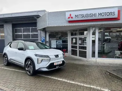 Neu Mitsubishi Eclipse Diamant Edition 160 kW (218 PS) 2026 Himalayaweiß/onyxschwarz SUV