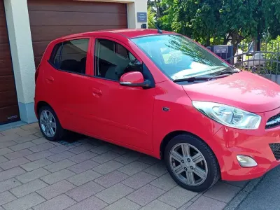 Gebraucht Hyundai i10 Classic 69 PS (50 kW) 2010 Rot Kleinwagen