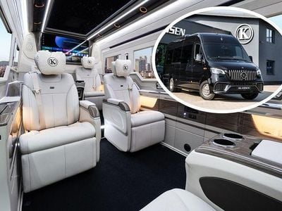 Schwarz Neu 2025 Mercedes Sprinter Van | 505.750 €