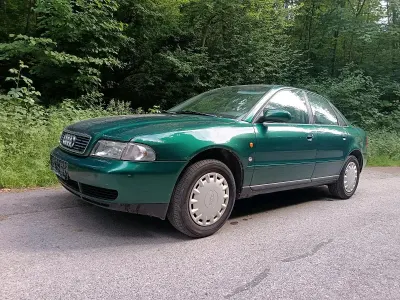 Gebraucht Audi A4 101 PS (74 kW) 1997 Grün Limousine