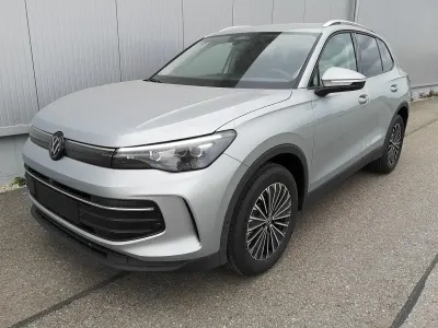 Neu VW Tiguan Life 150 PS (110 kW) 2025 Oystersilver metallic SUV