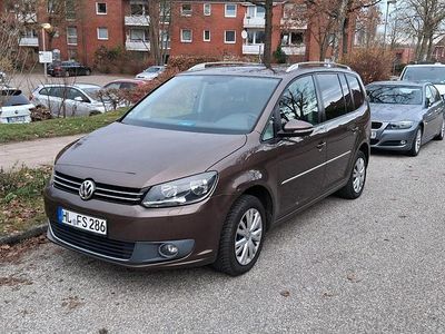 Gebraucht VW Touran Highline 150 PS (110 kW) 2011 Braun Van / Kleinbus