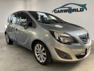Gebraucht Opel Meriva Innovation 120 PS (88 kW) 2011 Silber Van / Kleinbus