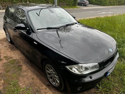 gebraucht BMW 118 i, Scheckheft gepflegt, Schalter,8fach,xenon