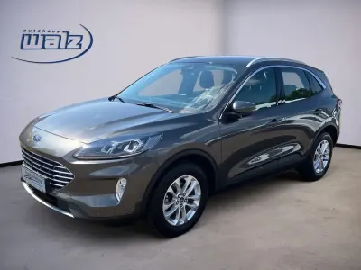 Gebraucht Ford Kuga Titanium 150 PS (110 kW) 2022 Grau SUV
