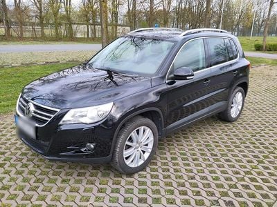 Second-hand VW Tiguan Team 150 CP (110 kW) 2011 Negru SUV