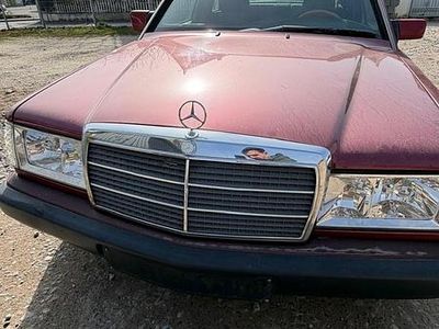 Gebraucht Mercedes 190 115 PS (84 kW) 1992 Rot Limousine