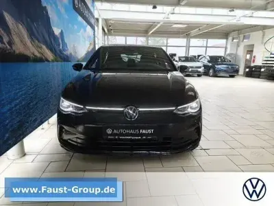 Brugt VW Golf VIII R-line 131 HK (96 kW) 2024 Sort Sedan