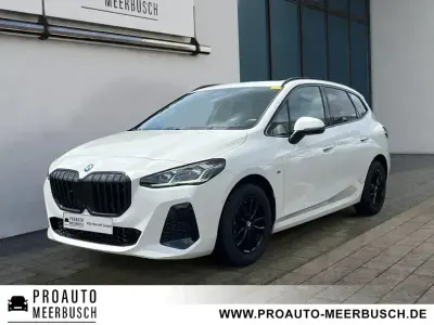 Gebraucht BMW 218 Active Tourer M Sport 136 PS (100 kW) 2025 Weiss Van / Kleinbus