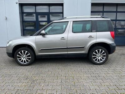 Gebraucht Skoda Yeti Adventure 105 PS (77 kW) 2013 Silber SUV