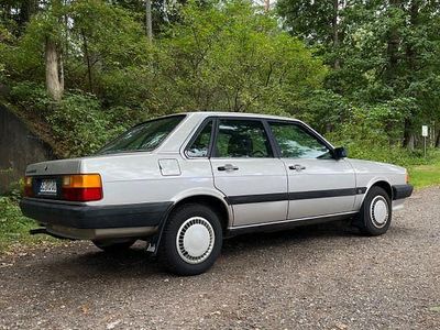 Gebraucht Audi 80 90 PS (66 kW) 1986 Silber Limousine