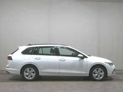 Usata VW Golf VIII Pro 150 CV (110 kW) 2023 Bianco Station wagon