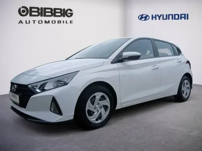 Gebraucht Hyundai i20 Select 84 PS (61 kW) 2022 Grün Kleinwagen