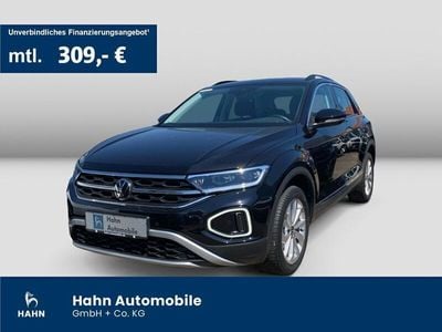 Second-hand VW T-Roc Style 116 CP (85 kW) 2023 Negru SUV