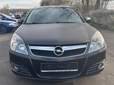 Blau Gebraucht 2006 Opel Vectra Kombi | 2.550 € (Etwas zu teuer)