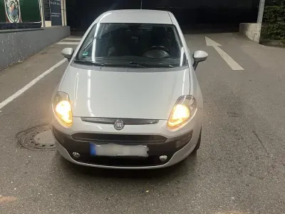 Gebraucht Fiat Punto Evo Racing 95 PS (69 kW) 2011 Silber Kleinwagen