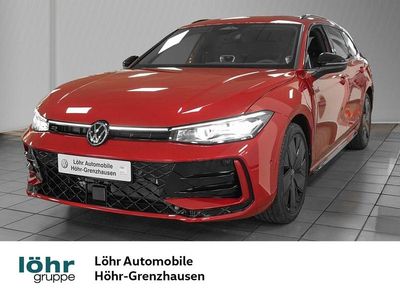 Usata VW Passat R-line 177 CV (130 kW) 2025 Rosso Berlina