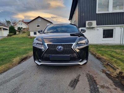 Lexus NX300h