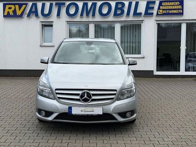 Usata Mercedes B180 122 CV (89 kW) 2013 Argento Monovolume