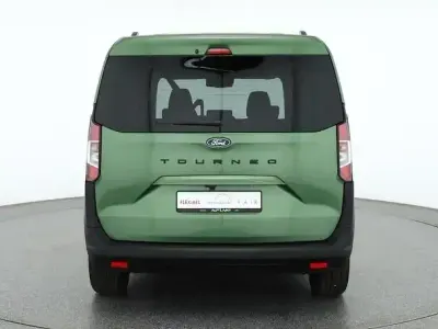 Gebraucht Ford Tourneo Courier Titanium 125 PS (91 kW) 2025 Grün Van / Kleinbus