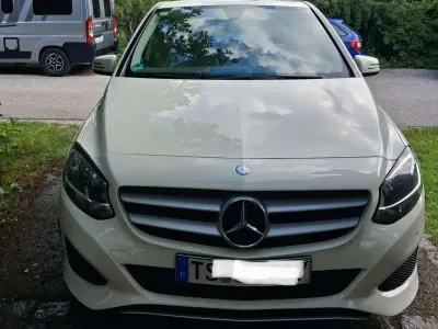 Gebraucht Mercedes B180 Edition 122 PS (89 kW) 2015 Weiß Kleinwagen