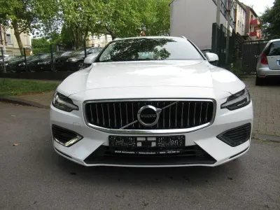 Gebraucht Volvo V60 Inscription 341 PS (250 kW) 2020 Weiß Kombi