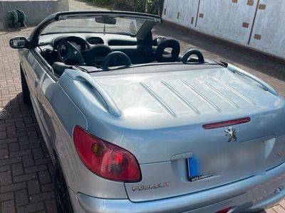 gebraucht Peugeot 206 CC Cabrio 1.6 109 PS