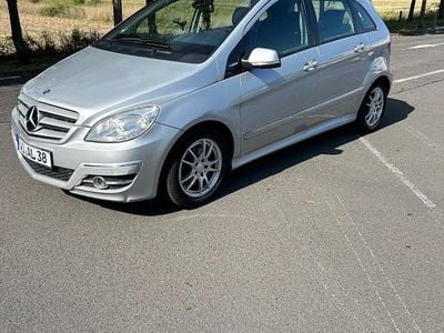 Mercedes B150