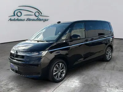 Gebraucht VW Multivan Style 150 PS (110 kW) 2025 Schwarzkeine angabe Van / Kleinbus