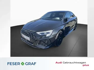 Gebraucht Audi RS3 Ambiente 400 PS (294 kW) 2022 Mythosschwarz metallic Limousine