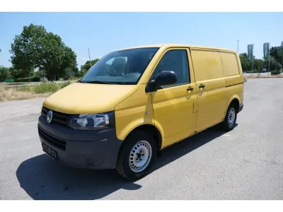 Gebraucht VW T5 84 PS (61 kW) 2010 Ginstergelb r1032 Van