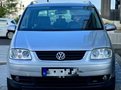 gebraucht VW Touran 1.9 TDI DSG Conceptline Conceptline