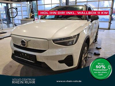 Weiß crystal white / metallic Gebraucht 2022 Volvo XC40 Core SUV | 27.850 € (Guter Preis)