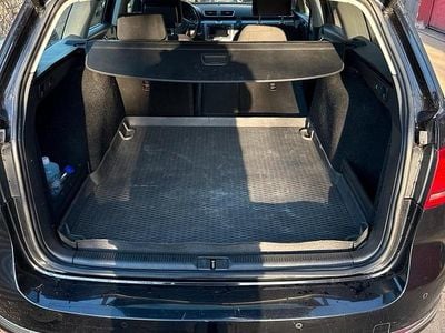 Gebraucht VW Passat 140 PS (102 kW) 2014 Schwarz Kombi