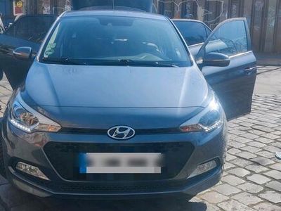 gebraucht Hyundai i20 Active 1.4 Automatik