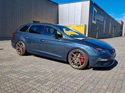 gebraucht Seat Leon ST Cupra 4 Drive Pano Schalens Garantie