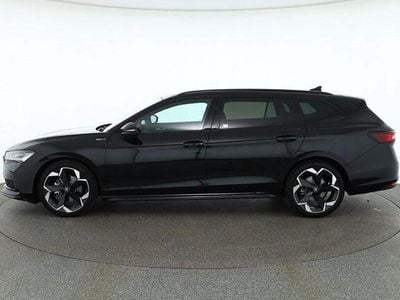 Nuova Skoda Superb SportLine 150 CV (110 kW) 2025 Nero Station wagon