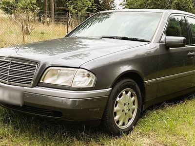 Mercedes C180