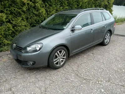 Gebraucht VW Golf VI Comfortline 105 PS (77 kW) 2011 Grau Kombi