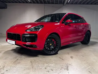 Gebraucht Porsche Cayenne Coupe GTS 460 PS (338 kW) 2022 Karminrot SUV