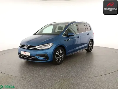Gebraucht VW Touran R-line 150 PS (110 kW) 2020 Caribbean blue Van / Kleinbus