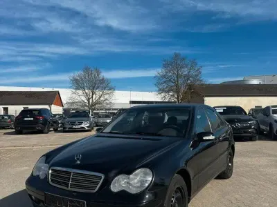 Gebraucht Mercedes C200 163 PS (119 kW) 2005 Schwarz Limousine