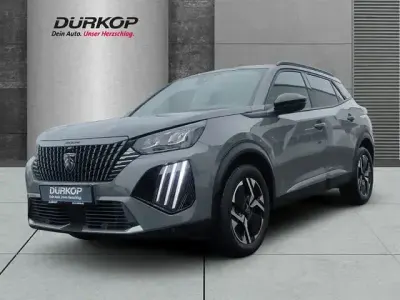 Gebraucht Peugeot 2008 Allure 131 PS (96 kW) 2025 Grau/typ aussenverkleidung met SUV