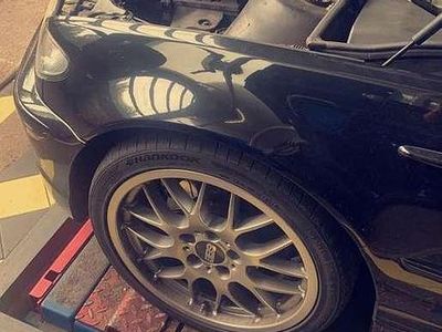 Schwarz Gebraucht 2002 BMW 325 M Sport Limousine | 6.500 € (Etwas zu teuer)